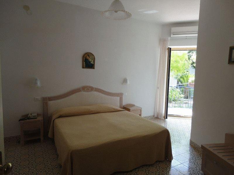Hotel Candia Casamicciola Terme ภายนอก รูปภาพ