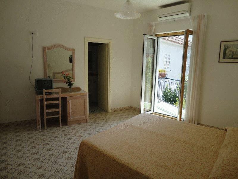 Hotel Candia Casamicciola Terme ภายนอก รูปภาพ