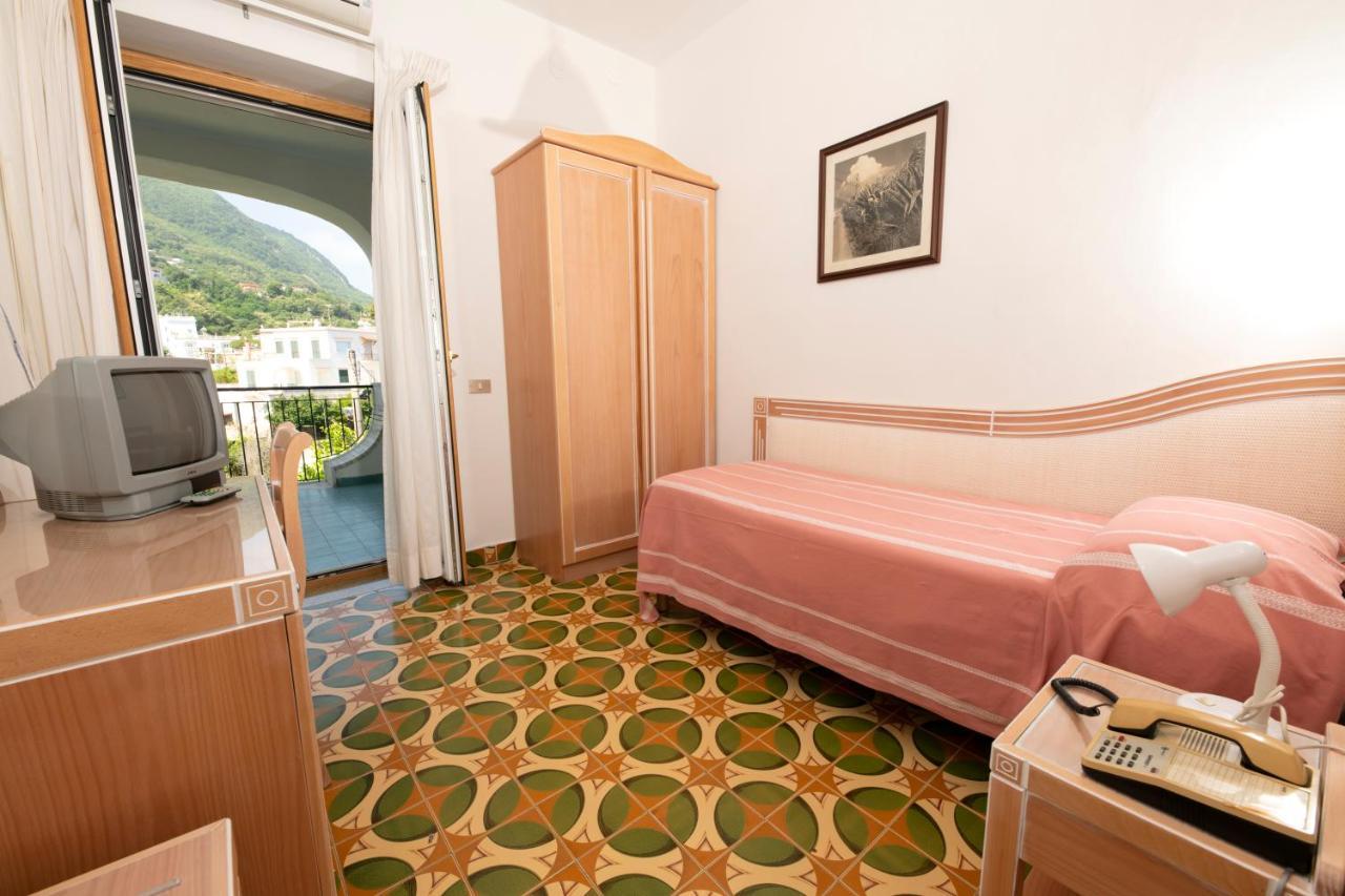 Hotel Candia Casamicciola Terme ภายนอก รูปภาพ