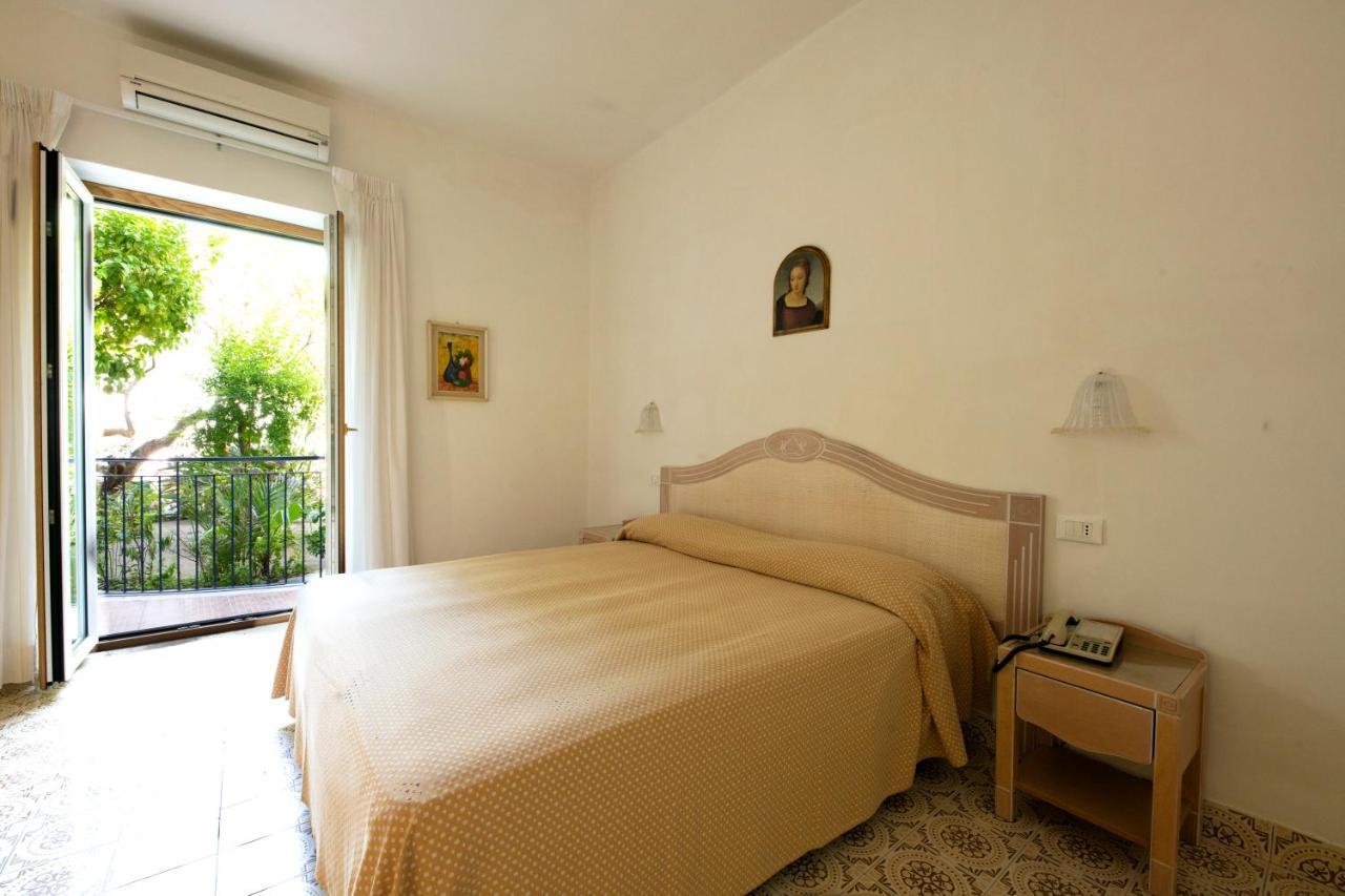 Hotel Candia Casamicciola Terme ภายนอก รูปภาพ